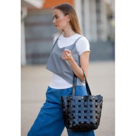 Кожаная плетеная женская сумка Пазл L угольно-черная